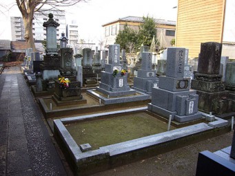 三光寺墓地
