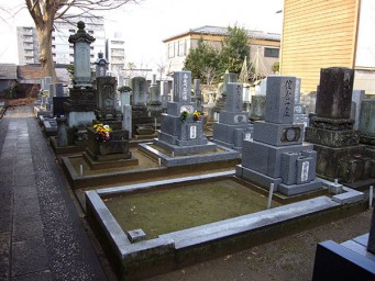 三光寺墓地